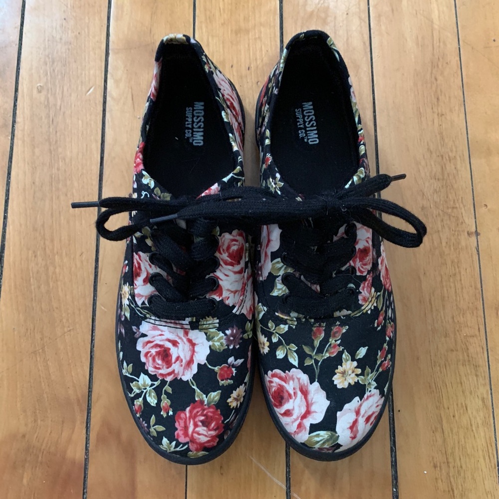 Floral shoes